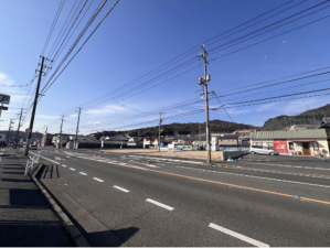 倉敷市児島下の町、土地の前面道路を含む現地写真画像です