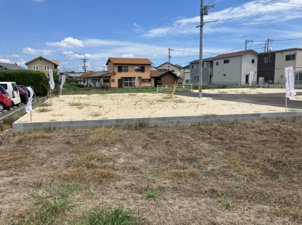 倉敷市八王寺町、土地の前面道路を含む現地写真画像です