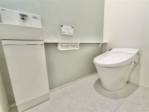 倉敷市沖新町、新築一戸建てのトイレ画像です