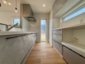倉敷市笹沖、新築一戸建てのキッチン画像です