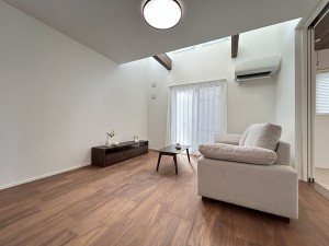 倉敷市笹沖、新築一戸建ての居間画像です