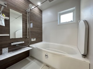 倉敷市笹沖、新築一戸建ての風呂画像です