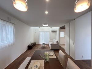 倉敷市笹沖、新築一戸建ての居間画像です