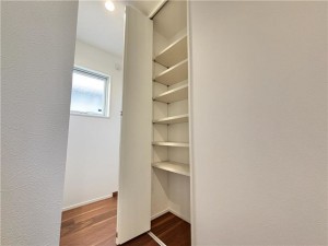 倉敷市西中新田、新築一戸建ての収納画像です