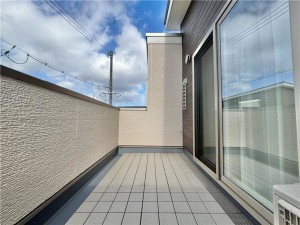 倉敷市西中新田、新築一戸建てのバルコニー画像です