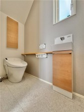 倉敷市西中新田、新築一戸建てのトイレ画像です