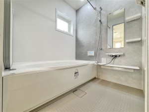 倉敷市八王寺町、新築一戸建ての風呂画像です