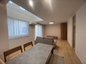 倉敷市西中新田、新築一戸建ての居間画像です