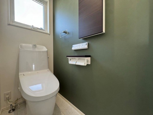 倉敷市西中新田、新築一戸建てのトイレ画像です