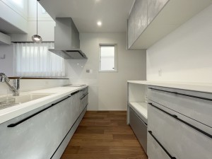 倉敷市西中新田、新築一戸建てのキッチン画像です
