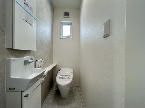 倉敷市北畝、新築一戸建てのトイレ画像です