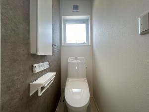 倉敷市児島阿津、新築一戸建てのトイレ画像です