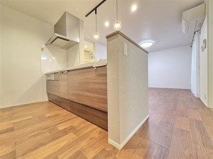 倉敷市沖、新築一戸建てのキッチン画像です