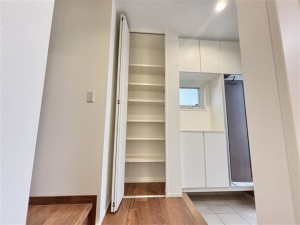 倉敷市沖、新築一戸建ての収納画像です
