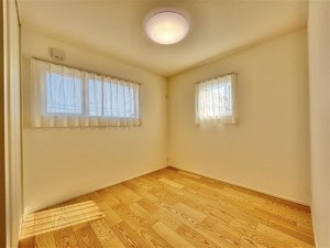 倉敷市八王寺町、新築一戸建ての子ども部屋画像です