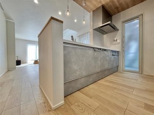 倉敷市八王寺町、新築一戸建てのキッチン画像です