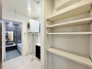 倉敷市中畝、新築一戸建ての洗面画像です