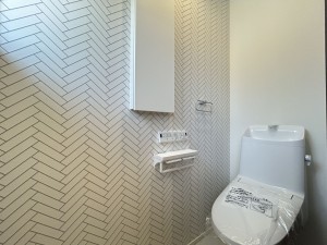 倉敷市片島町、新築一戸建てのトイレ画像です