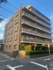 名古屋市守山区小六町、マンションの画像です