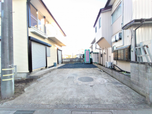 芳賀郡市貝町大字赤羽、中古一戸建ての駐車場画像です