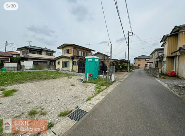 真岡市長田、新築一戸建ての前面道路を含む現地写真画像です