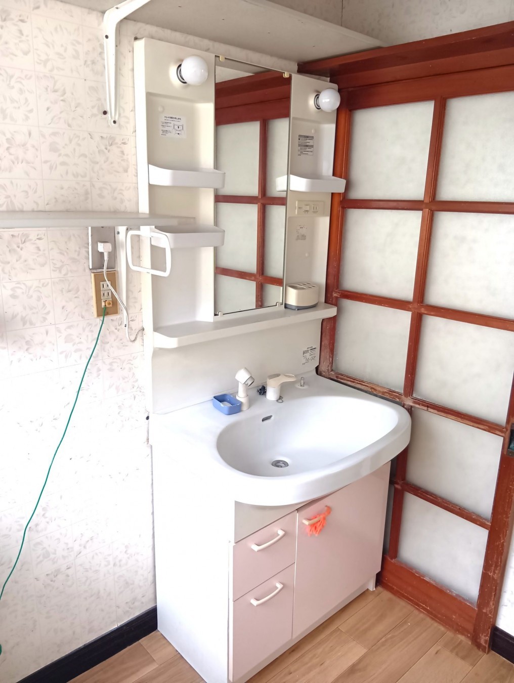 真岡市田町、中古一戸建ての洗面画像です