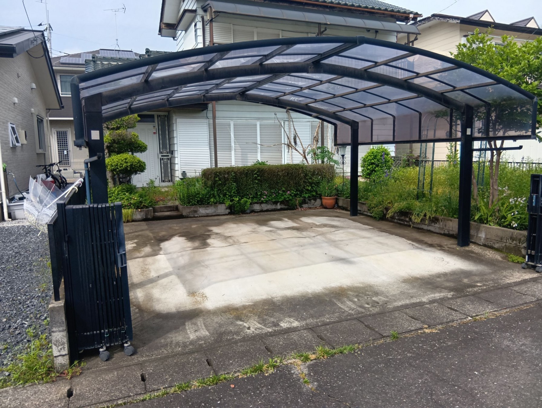 真岡市田町、中古一戸建ての駐車場画像です