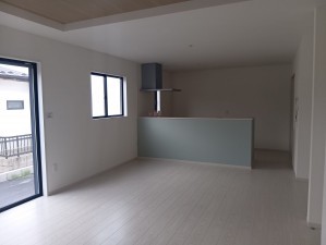 真岡市熊倉町、新築一戸建ての居間画像です