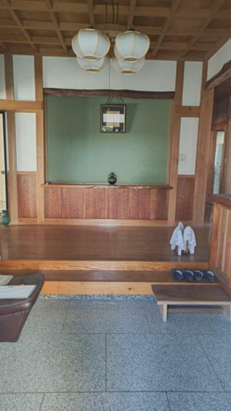 真岡市久下田西、中古一戸建ての玄関画像です