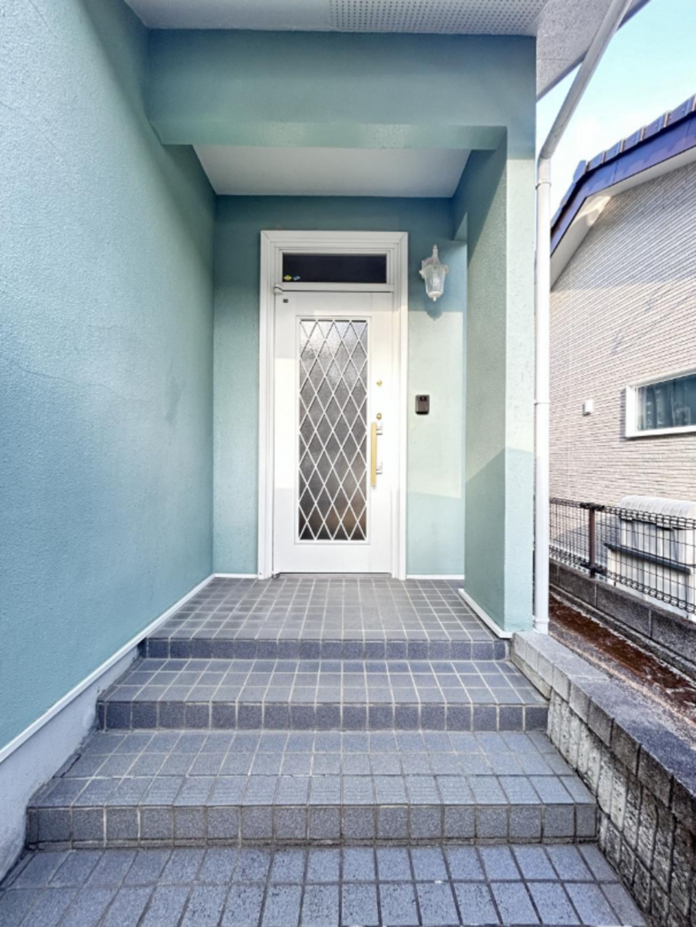 芳賀郡市貝町大字市塙、中古一戸建ての玄関画像です