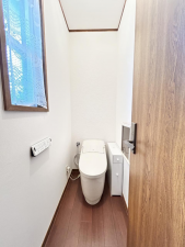 芳賀郡市貝町大字市塙、中古一戸建てのトイレ画像です