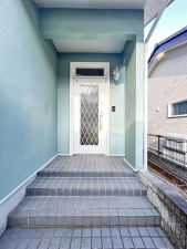 芳賀郡市貝町大字市塙、中古一戸建ての玄関画像です