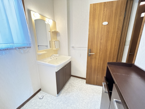 芳賀郡市貝町大字市塙、中古一戸建ての洗面画像です