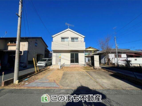 真岡市田町、中古一戸建ての駐車場画像です