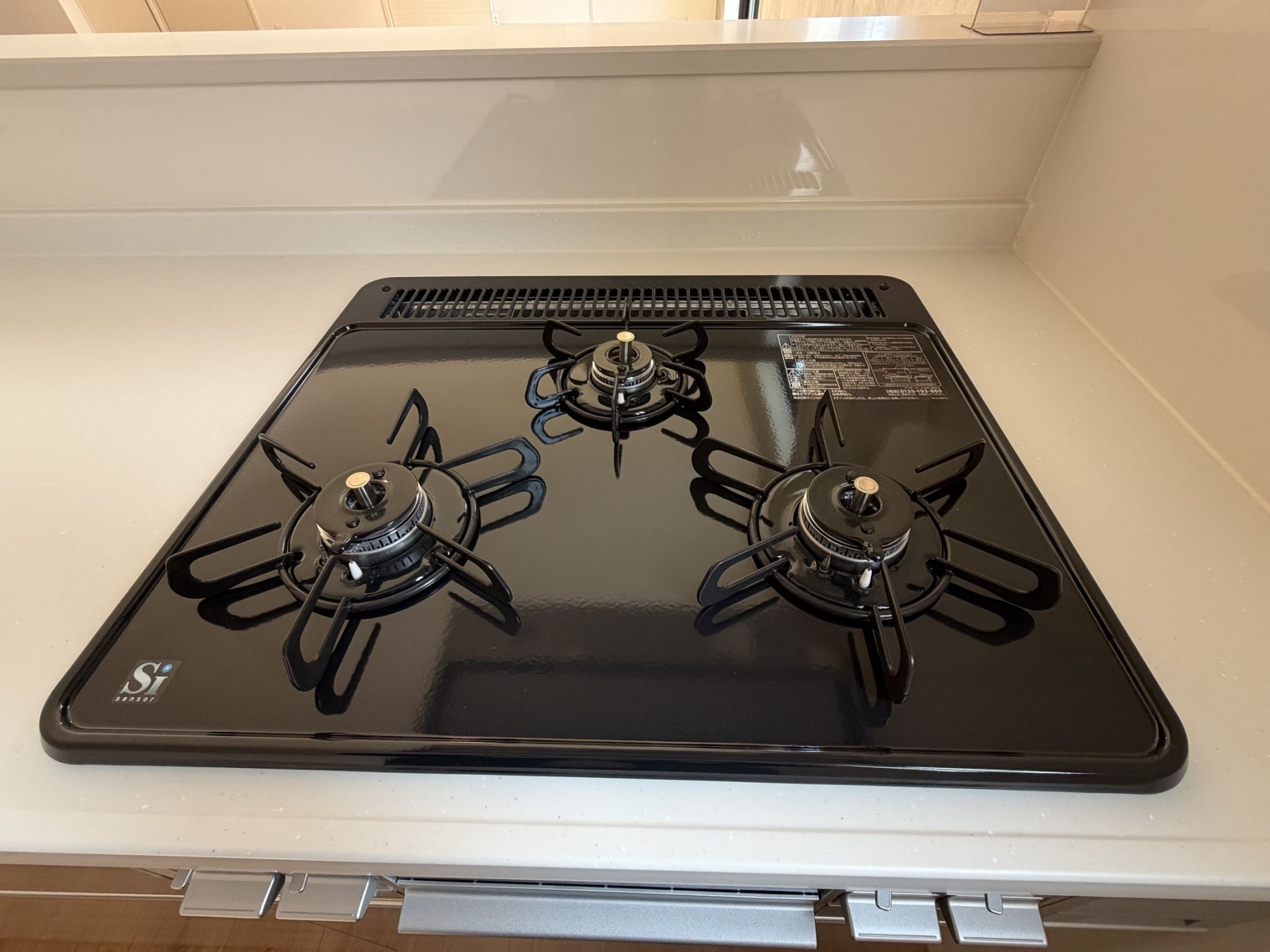 真岡市下高間木、新築一戸建てのキッチン画像です