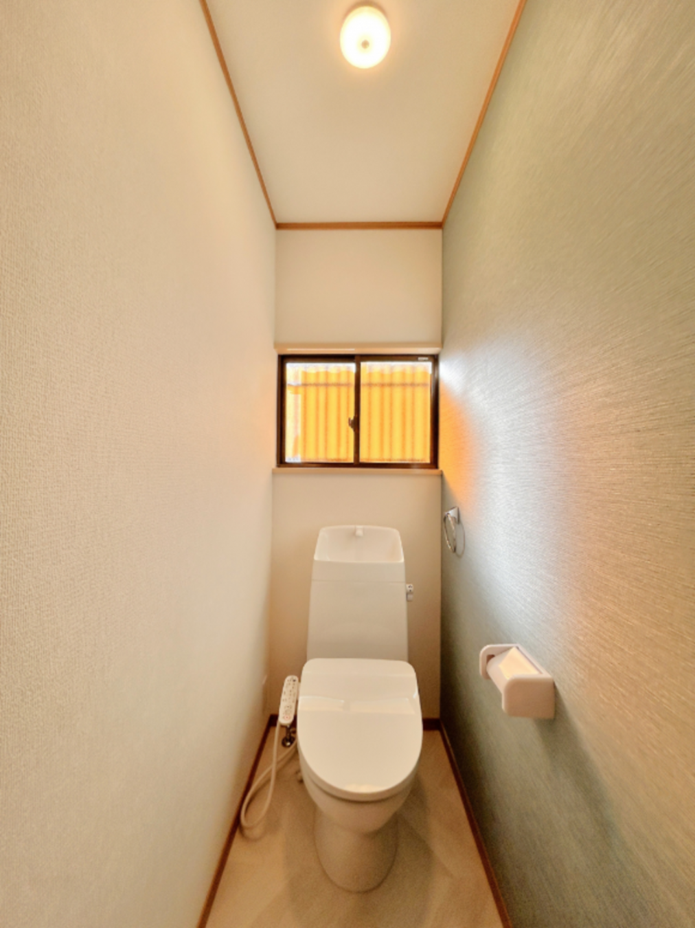 芳賀郡芳賀町大字稲毛田、中古一戸建てのトイレ画像です