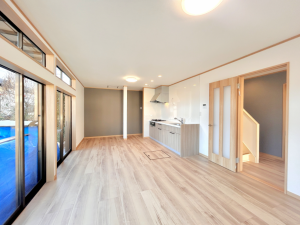 芳賀郡芳賀町大字稲毛田、中古一戸建ての居間画像です