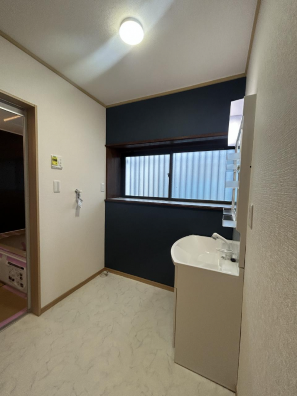 真岡市大谷台町、中古一戸建ての洗面画像です