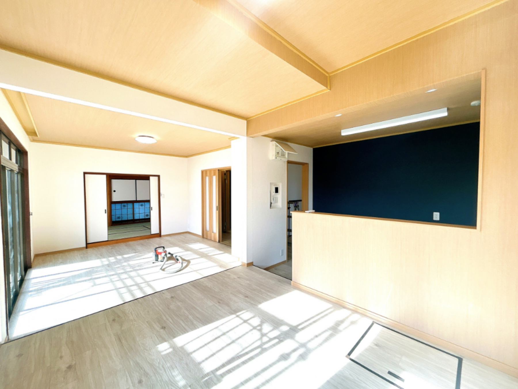 真岡市大谷台町、中古一戸建ての居間画像です