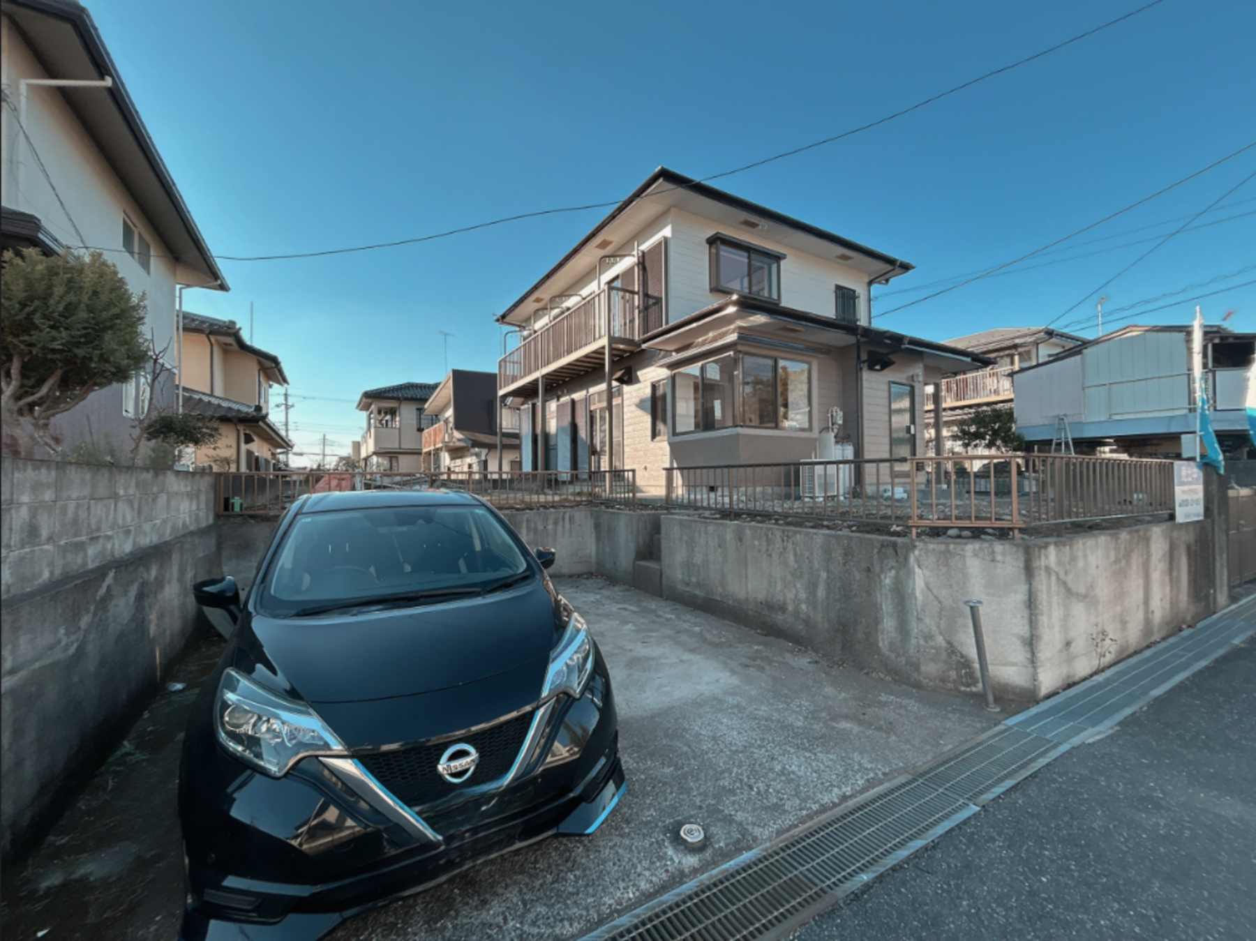 真岡市大谷台町、中古一戸建ての駐車場画像です