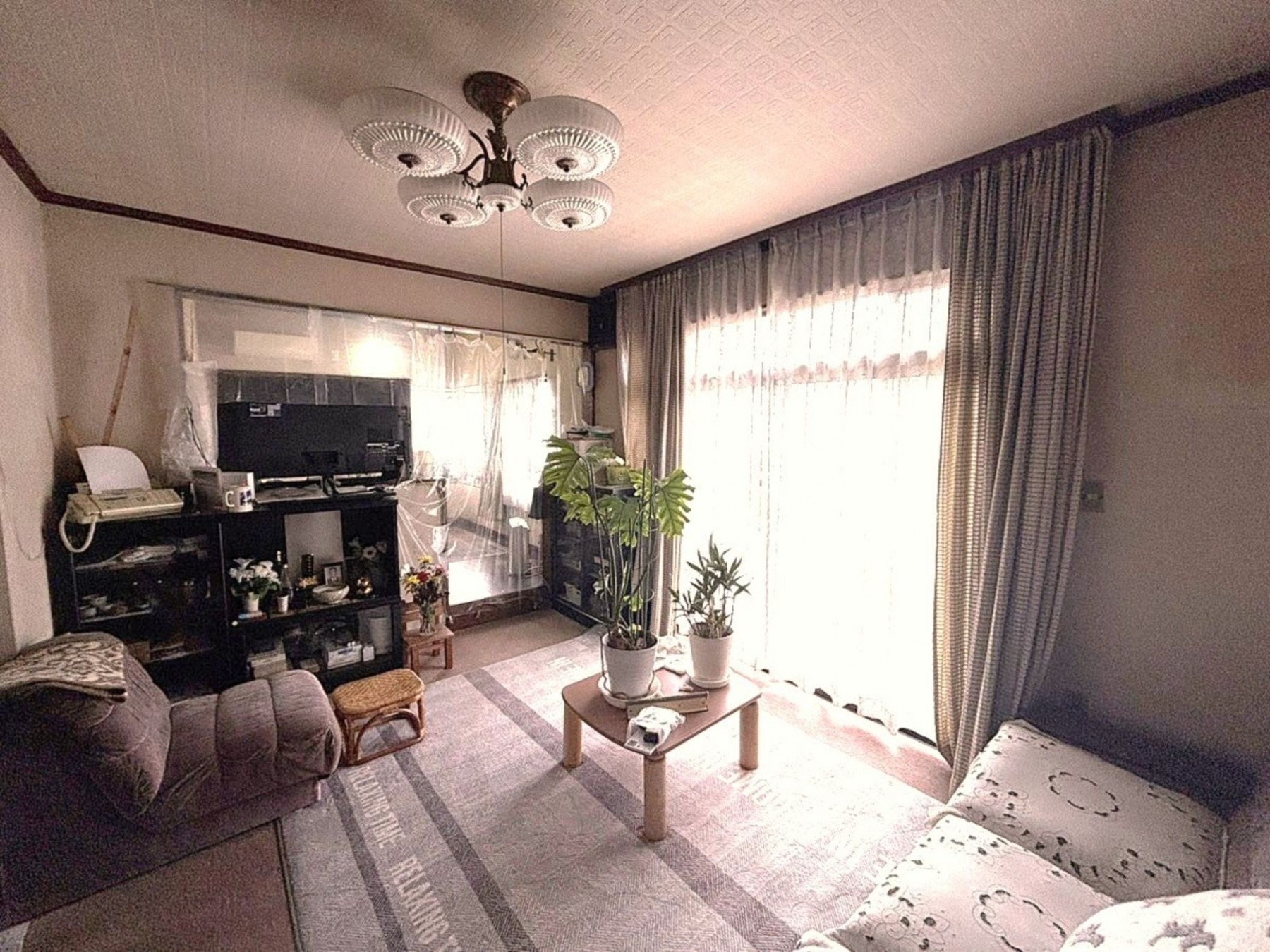 真岡市大谷台町、中古一戸建ての居間画像です