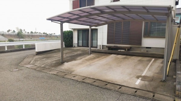 真岡市高勢町、中古一戸建ての駐車場画像です