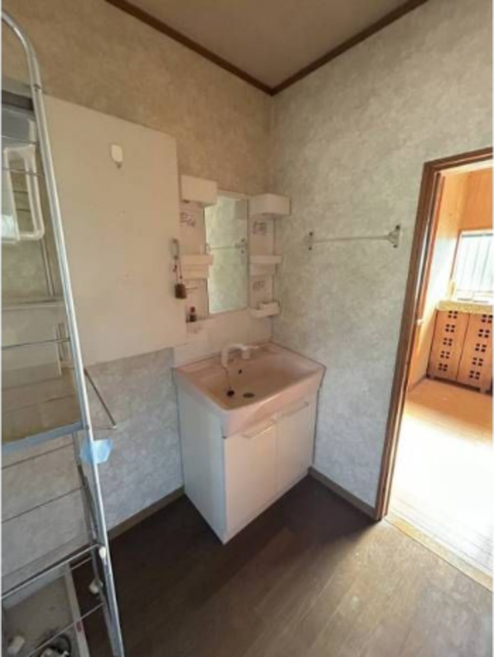 真岡市荒町、中古一戸建ての洗面画像です