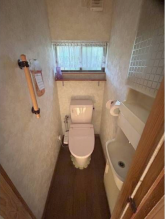 真岡市荒町、中古一戸建てのトイレ画像です