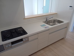 真岡市長田、新築一戸建てのキッチン画像です