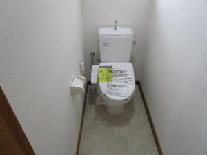 芳賀郡市貝町大字多田羅、中古一戸建てのトイレ画像です