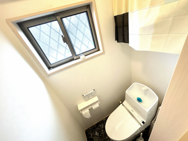 真岡市大谷新町、中古一戸建てのトイレ画像です