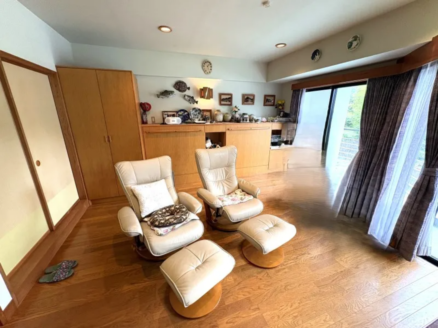 芳賀郡益子町大字益子、マンションの居間画像です