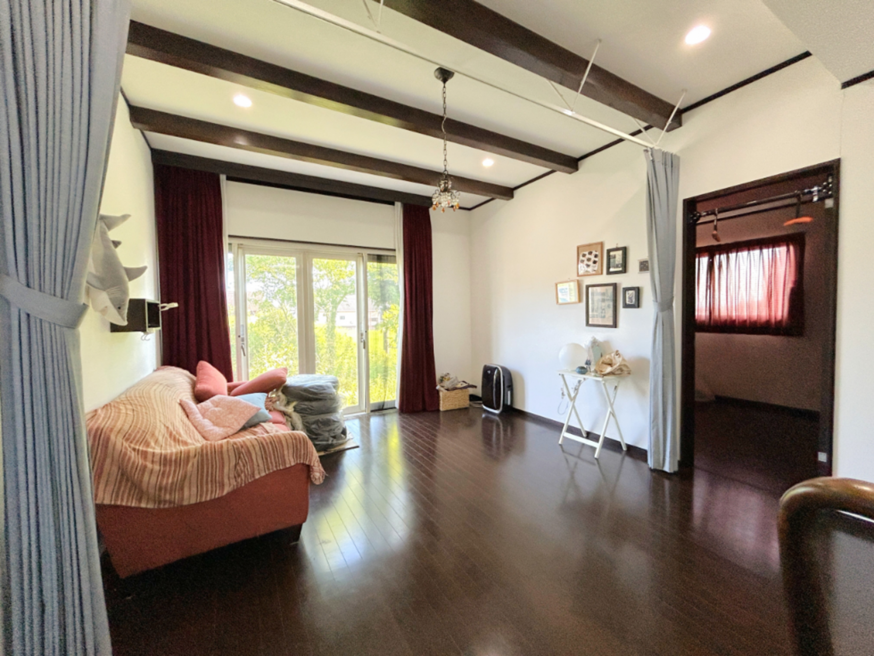 芳賀郡芳賀町大字八ツ木、中古一戸建ての居間画像です