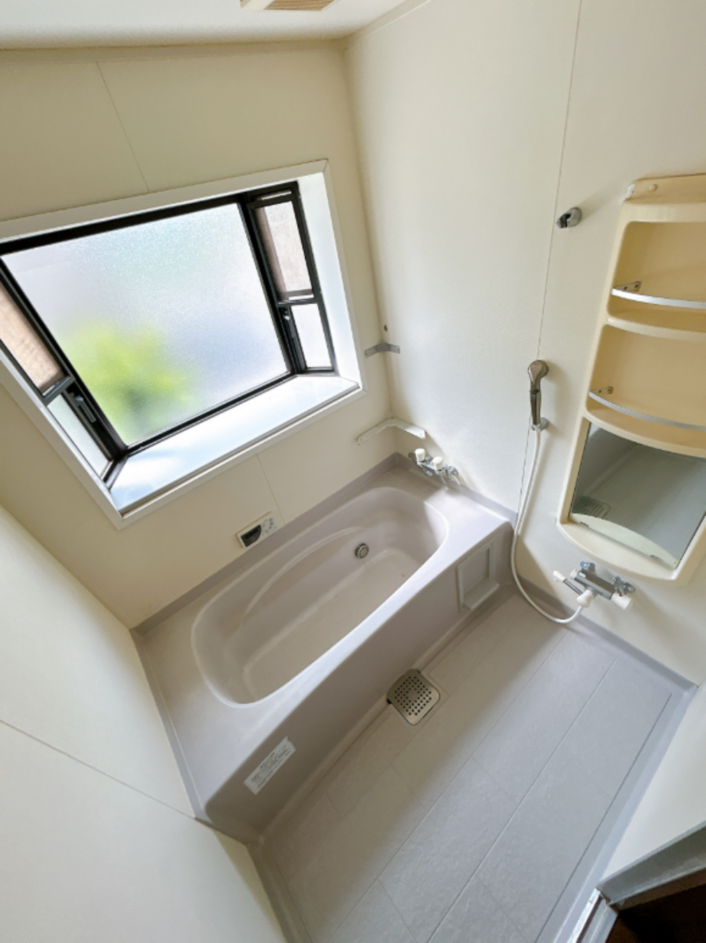 真岡市熊倉、中古一戸建ての風呂画像です
